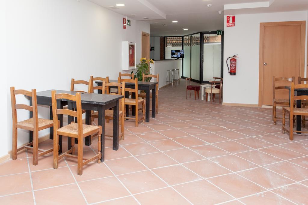Galaxystar Hostel - Barcelona — Photos 1